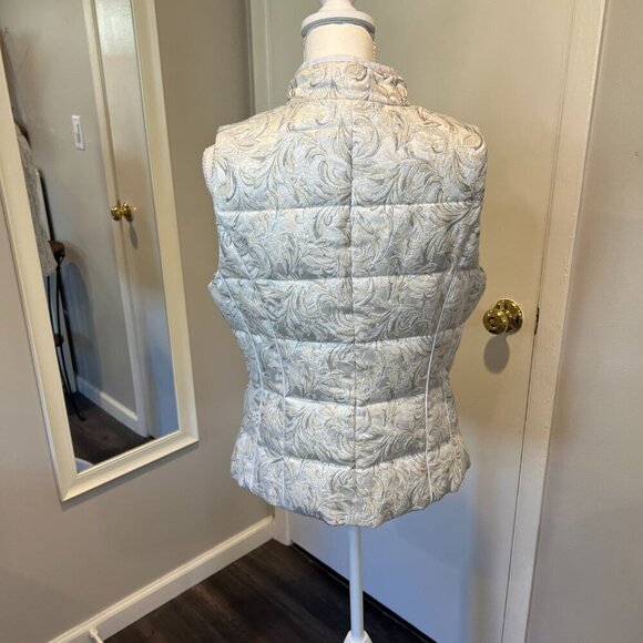 White House Black Market Jacquard Paisley Puffer Vest, Size Medium - Picture 8 of 14